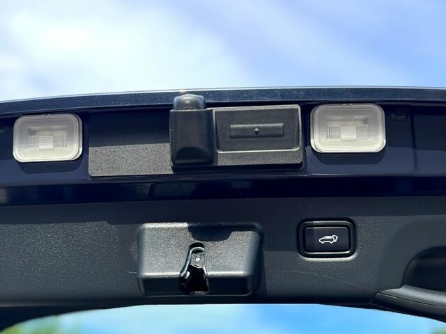 Синій Кіа EV6, об'ємом двигуна 0 л та пробігом 4 тис. км за 33200 $, фото 12 на Automoto.ua