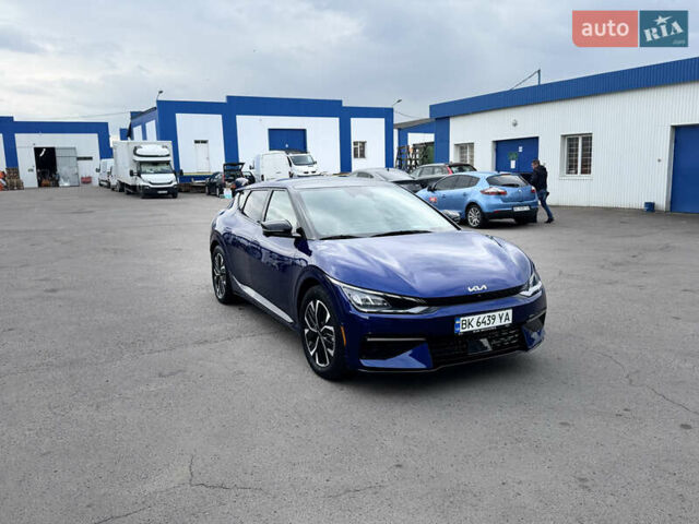 Синий Киа EV6, объемом двигателя 0 л и пробегом 15 тыс. км за 26950 $, фото 7 на Automoto.ua