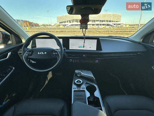 Синий Киа EV6, объемом двигателя 0 л и пробегом 24 тыс. км за 26500 $, фото 14 на Automoto.ua