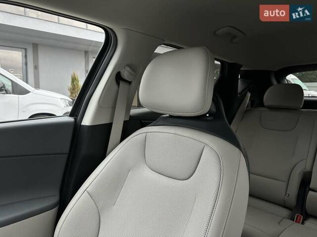 Синій Кіа EV6, об'ємом двигуна 0 л та пробігом 2 тис. км за 28900 $, фото 49 на Automoto.ua