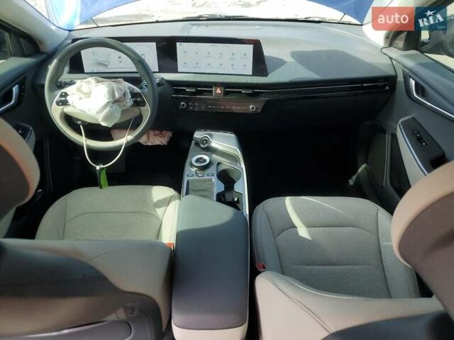 Синій Кіа EV6, об'ємом двигуна 0 л та пробігом 8 тис. км за 22500 $, фото 1 на Automoto.ua