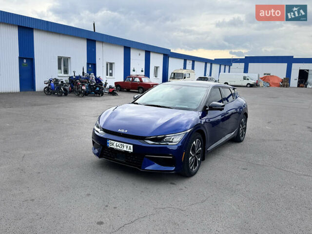 Синий Киа EV6, объемом двигателя 0 л и пробегом 15 тыс. км за 26950 $, фото 6 на Automoto.ua
