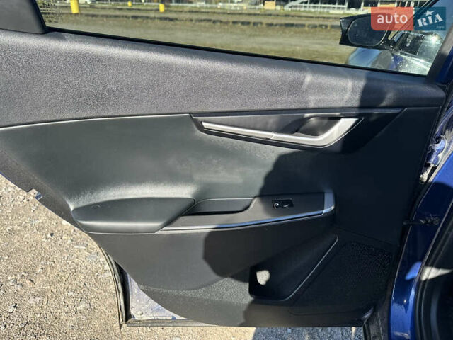 Синий Киа EV6, объемом двигателя 0 л и пробегом 24 тыс. км за 26500 $, фото 7 на Automoto.ua