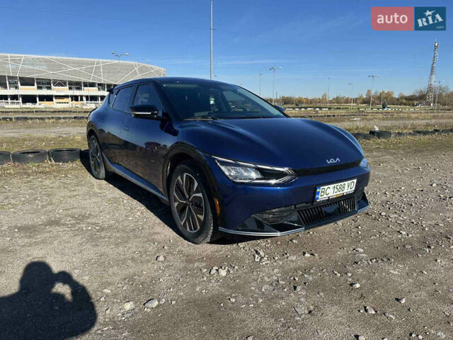 Синий Киа EV6, объемом двигателя 0 л и пробегом 24 тыс. км за 26500 $, фото 1 на Automoto.ua