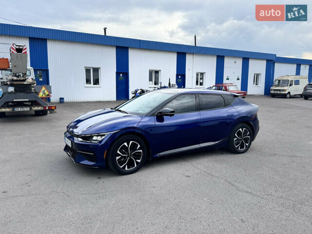 Синий Киа EV6, объемом двигателя 0 л и пробегом 15 тыс. км за 26950 $, фото 5 на Automoto.ua