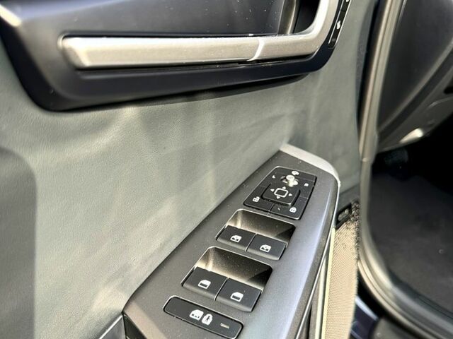 Синій Кіа EV6, об'ємом двигуна 0 л та пробігом 4 тис. км за 33200 $, фото 9 на Automoto.ua