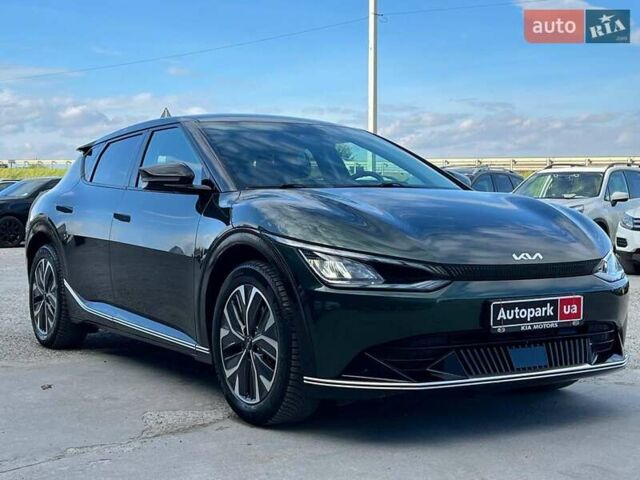 Зелений Кіа EV6, об'ємом двигуна 0 л та пробігом 60 тис. км за 22290 $, фото 11 на Automoto.ua