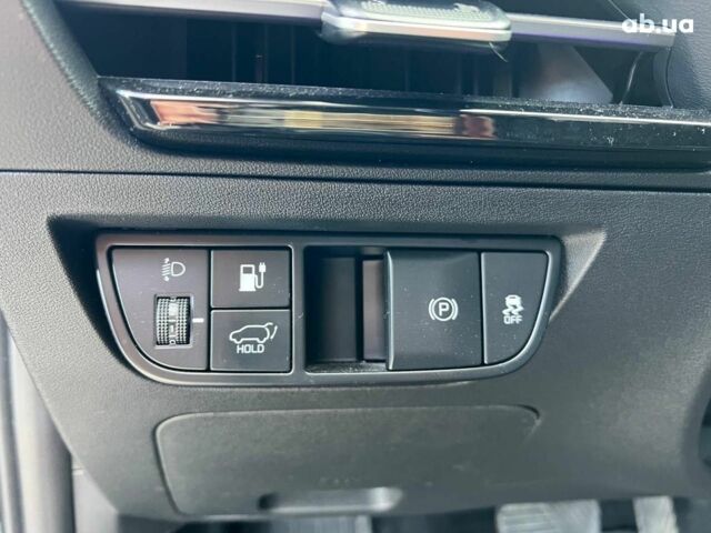 Зелений Кіа EV6, об'ємом двигуна 0 л та пробігом 60 тис. км за 22290 $, фото 19 на Automoto.ua