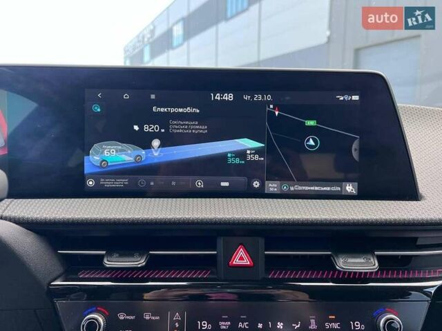 Зелений Кіа EV6, об'ємом двигуна 0 л та пробігом 60 тис. км за 22290 $, фото 28 на Automoto.ua