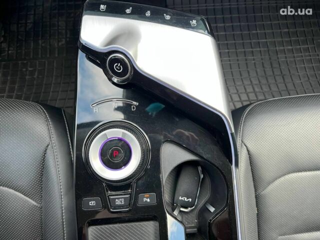 Зелений Кіа EV6, об'ємом двигуна 0 л та пробігом 60 тис. км за 22290 $, фото 35 на Automoto.ua