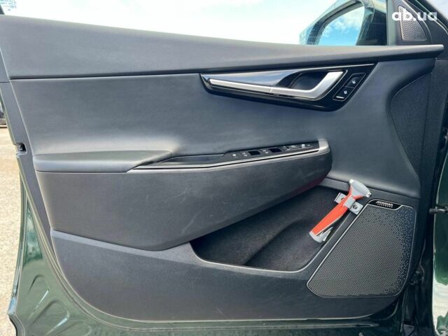 Зелений Кіа EV6, об'ємом двигуна 0 л та пробігом 60 тис. км за 22290 $, фото 14 на Automoto.ua