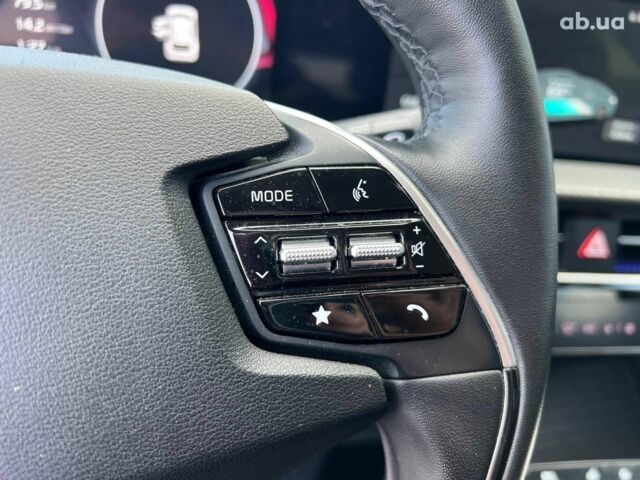 Зелений Кіа EV6, об'ємом двигуна 0 л та пробігом 60 тис. км за 22290 $, фото 22 на Automoto.ua