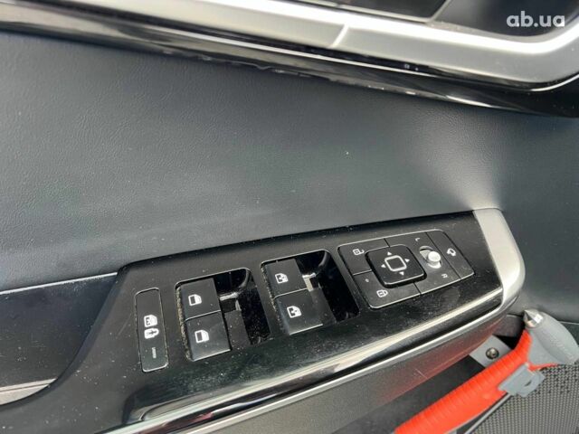 Зелений Кіа EV6, об'ємом двигуна 0 л та пробігом 60 тис. км за 22290 $, фото 15 на Automoto.ua