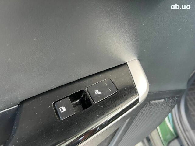 Зелений Кіа EV6, об'ємом двигуна 0 л та пробігом 60 тис. км за 22290 $, фото 37 на Automoto.ua