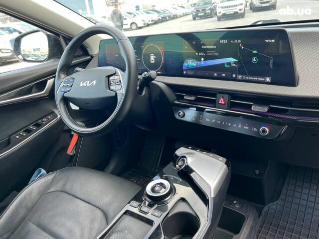 Зелений Кіа EV6, об'ємом двигуна 0 л та пробігом 60 тис. км за 22290 $, фото 44 на Automoto.ua
