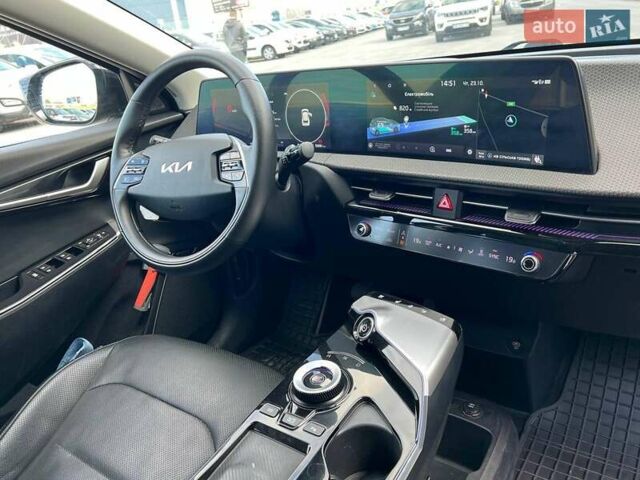Зелений Кіа EV6, об'ємом двигуна 0 л та пробігом 60 тис. км за 22290 $, фото 44 на Automoto.ua