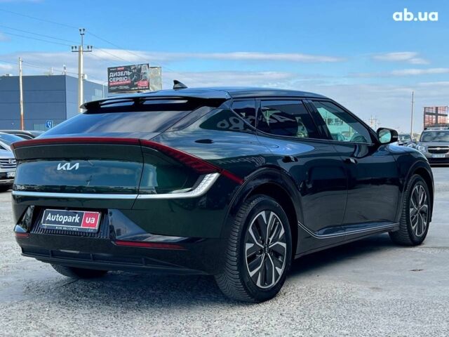 Зелений Кіа EV6, об'ємом двигуна 0 л та пробігом 60 тис. км за 22290 $, фото 7 на Automoto.ua