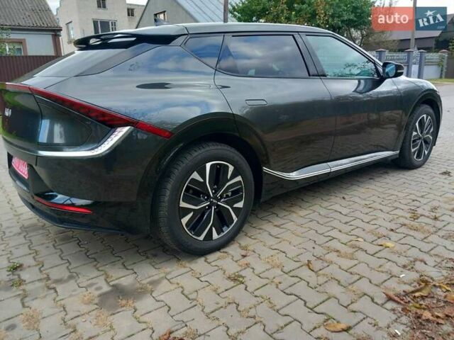 Зеленый Киа EV6, объемом двигателя 0 л и пробегом 142 тыс. км за 22800 $, фото 3 на Automoto.ua