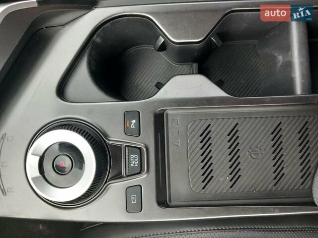 Зеленый Киа EV6, объемом двигателя 0 л и пробегом 142 тыс. км за 22800 $, фото 27 на Automoto.ua