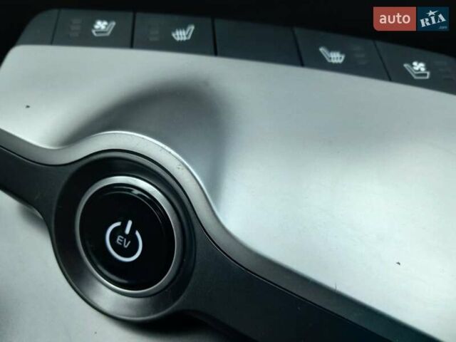 Зеленый Киа EV6, объемом двигателя 0 л и пробегом 142 тыс. км за 22800 $, фото 19 на Automoto.ua