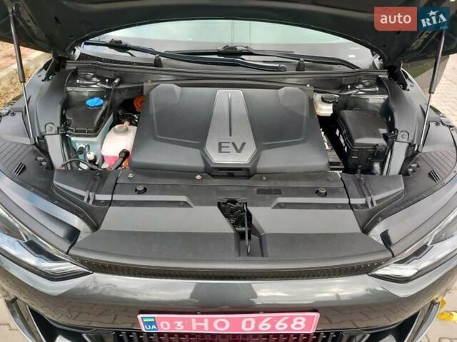 Зеленый Киа EV6, объемом двигателя 0 л и пробегом 142 тыс. км за 22800 $, фото 13 на Automoto.ua