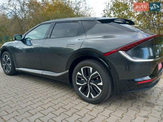 Зеленый Киа EV6, объемом двигателя 0 л и пробегом 142 тыс. км за 22800 $, фото 5 на Automoto.ua