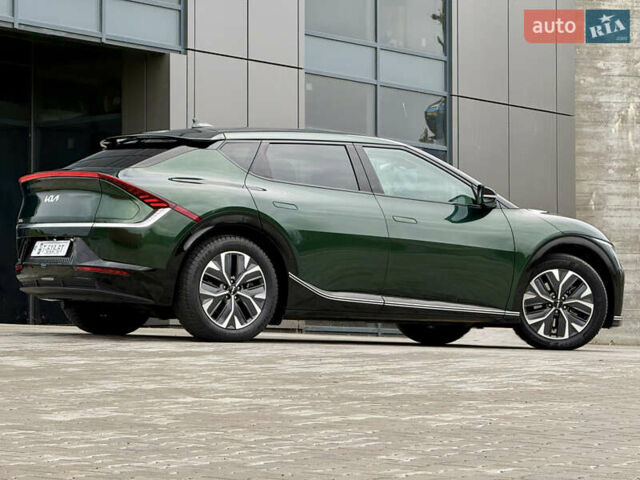 Зеленый Киа EV6, объемом двигателя 0 л и пробегом 188 тыс. км за 25500 $, фото 3 на Automoto.ua