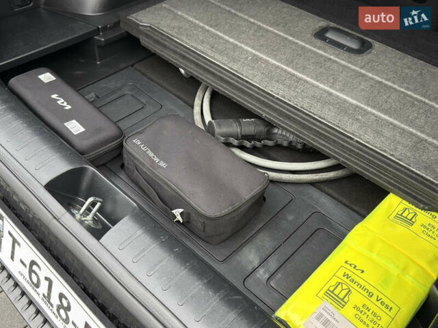 Зеленый Киа EV6, объемом двигателя 0 л и пробегом 188 тыс. км за 25500 $, фото 49 на Automoto.ua