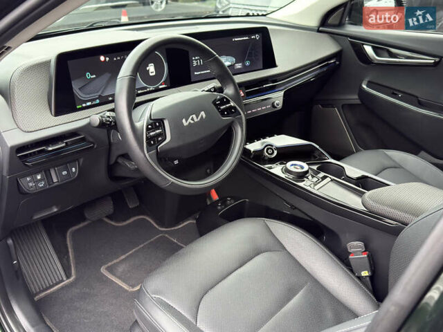 Зеленый Киа EV6, объемом двигателя 0 л и пробегом 188 тыс. км за 25500 $, фото 8 на Automoto.ua