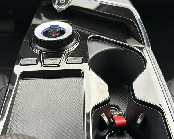 Зеленый Киа EV6, объемом двигателя 0 л и пробегом 188 тыс. км за 25500 $, фото 30 на Automoto.ua