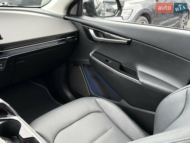 Зеленый Киа EV6, объемом двигателя 0 л и пробегом 188 тыс. км за 25500 $, фото 15 на Automoto.ua
