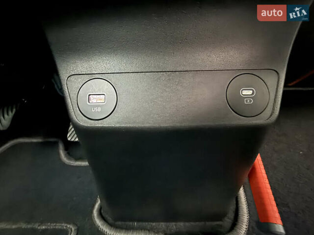 Зеленый Киа EV6, объемом двигателя 0 л и пробегом 188 тыс. км за 25500 $, фото 51 на Automoto.ua