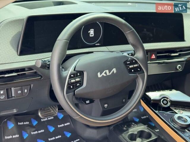 Зелений Кіа EV6, об'ємом двигуна 0 л та пробігом 16 тис. км за 33900 $, фото 17 на Automoto.ua