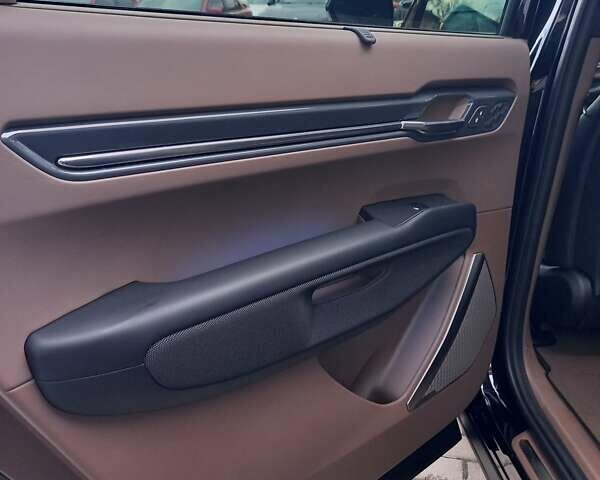 Черный Киа EV9, объемом двигателя 0 л и пробегом 30 тыс. км за 47000 $, фото 16 на Automoto.ua