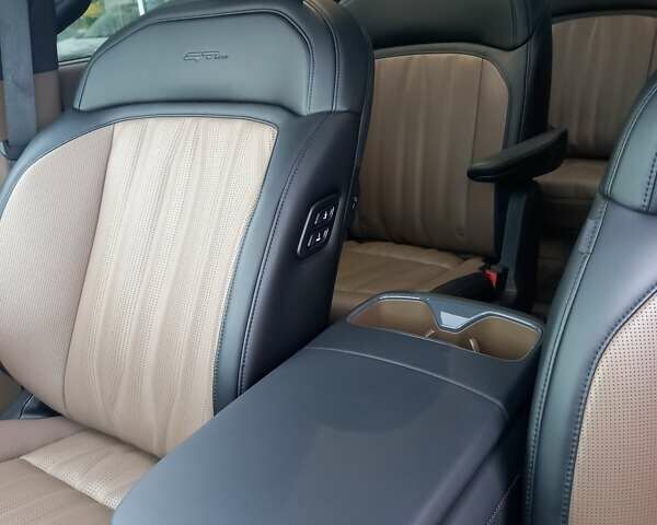 Черный Киа EV9, объемом двигателя 0 л и пробегом 30 тыс. км за 47000 $, фото 28 на Automoto.ua