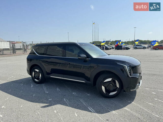 Черный Киа EV9, объемом двигателя 0 л и пробегом 23 тыс. км за 42500 $, фото 9 на Automoto.ua