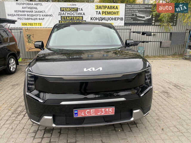 Киа EV9 2023 в Ужгороде на Automoto.ua Черный Киа EV9, объемом двигателя 0 л и пробегом 3 тыс. км за 42000 $, фото 1 на Automoto.ua