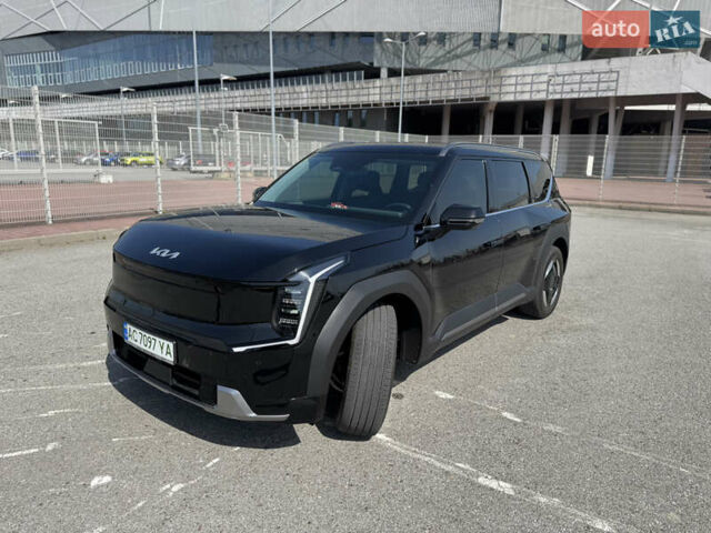 Черный Киа EV9, объемом двигателя 0 л и пробегом 23 тыс. км за 42500 $, фото 2 на Automoto.ua