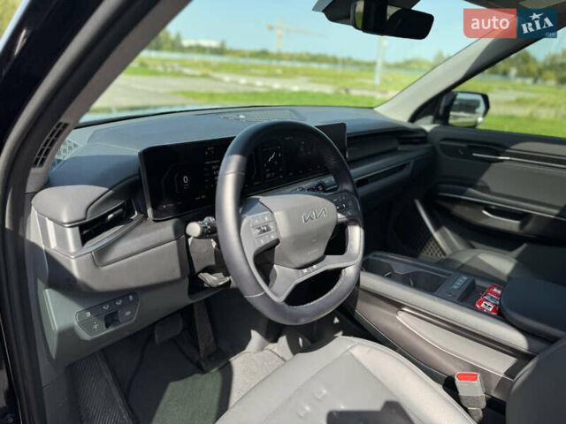 Черный Киа EV9, объемом двигателя 0 л и пробегом 23 тыс. км за 42500 $, фото 26 на Automoto.ua