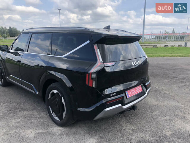 Черный Киа EV9, объемом двигателя 0 л и пробегом 39 тыс. км за 49000 $, фото 14 на Automoto.ua