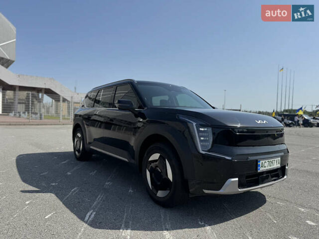 Черный Киа EV9, объемом двигателя 0 л и пробегом 23 тыс. км за 42500 $, фото 12 на Automoto.ua