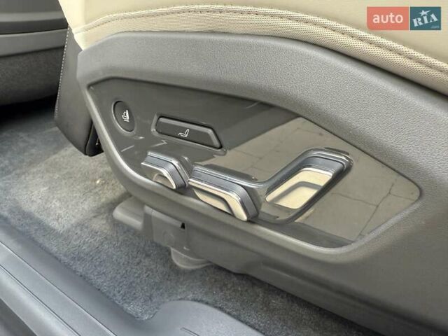 Черный Киа EV9, объемом двигателя 0 л и пробегом 34 тыс. км за 59800 $, фото 33 на Automoto.ua