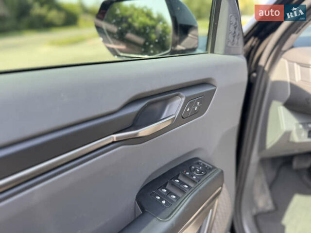 Черный Киа EV9, объемом двигателя 0 л и пробегом 23 тыс. км за 42500 $, фото 27 на Automoto.ua