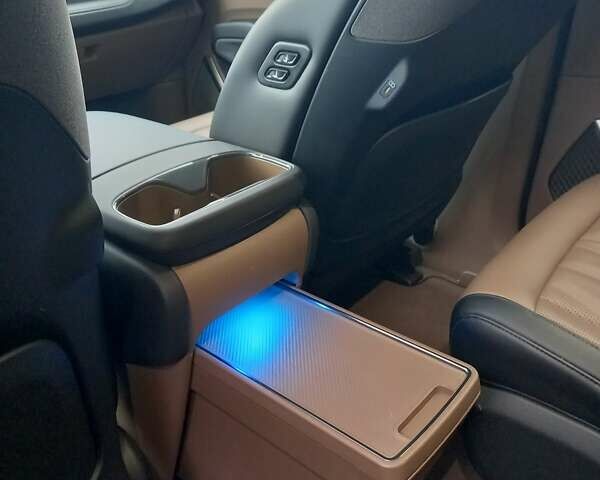 Черный Киа EV9, объемом двигателя 0 л и пробегом 30 тыс. км за 47000 $, фото 19 на Automoto.ua