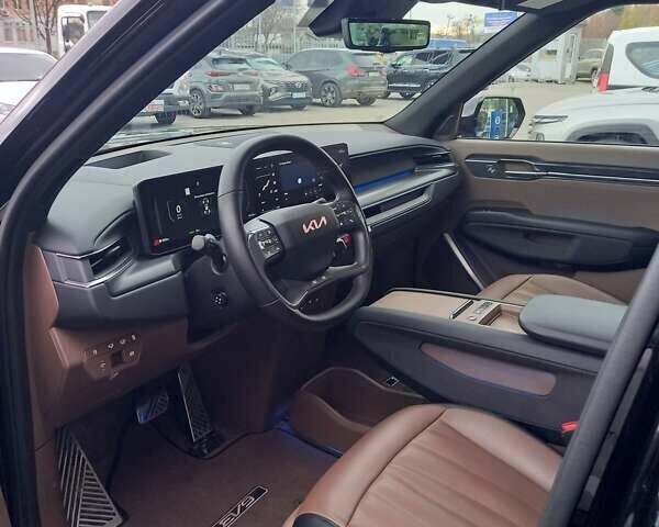 Черный Киа EV9, объемом двигателя 0 л и пробегом 30 тыс. км за 47000 $, фото 10 на Automoto.ua
