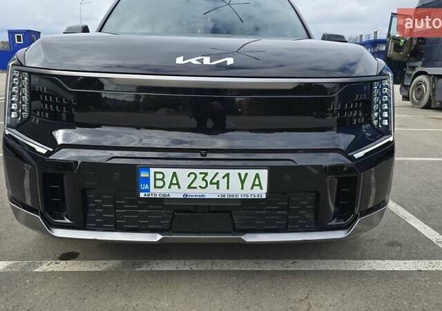 Черный Киа EV9, объемом двигателя 0 л и пробегом 25 тыс. км за 55000 $, фото 3 на Automoto.ua