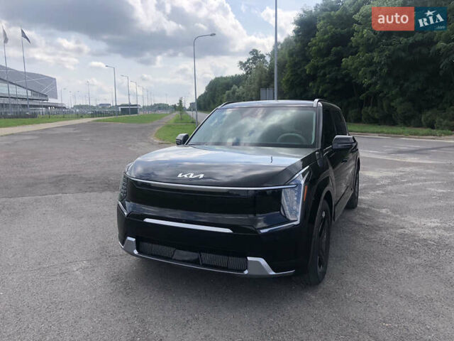 Черный Киа EV9, объемом двигателя 0 л и пробегом 39 тыс. км за 49000 $, фото 2 на Automoto.ua