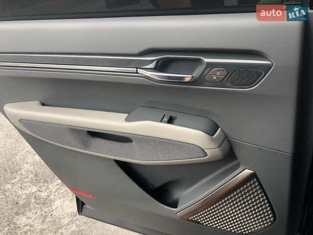Чорний Кіа EV9, об'ємом двигуна 0 л та пробігом 37 тис. км за 49900 $, фото 45 на Automoto.ua
