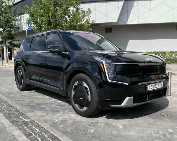 Чорний Кіа EV9, об'ємом двигуна 0 л та пробігом 9 тис. км за 51900 $, фото 42 на Automoto.ua