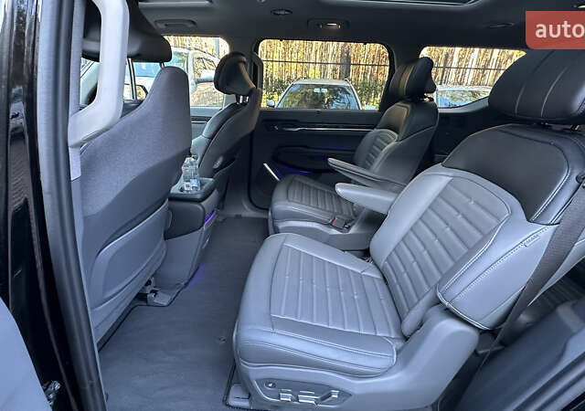 Черный Киа EV9, объемом двигателя 0 л и пробегом 19 тыс. км за 58000 $, фото 9 на Automoto.ua